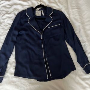 L’Academie Silk Button down